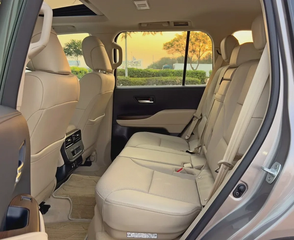2025 Toyota Land Cruiser GXR 4.0 V6, Dealer Warranty, GCC Specifications