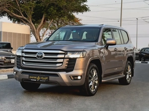 2025 Toyota Land Cruiser GXR 4.0 V6, Dealer Warranty, GCC Specifications