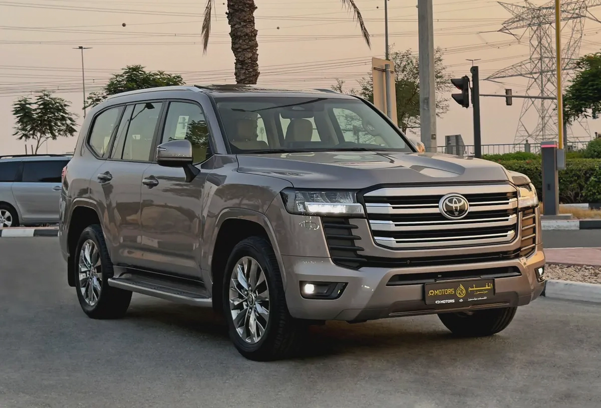 2025 Toyota Land Cruiser GXR 4.0 V6, Dealer Warranty, GCC Specifications-2-2