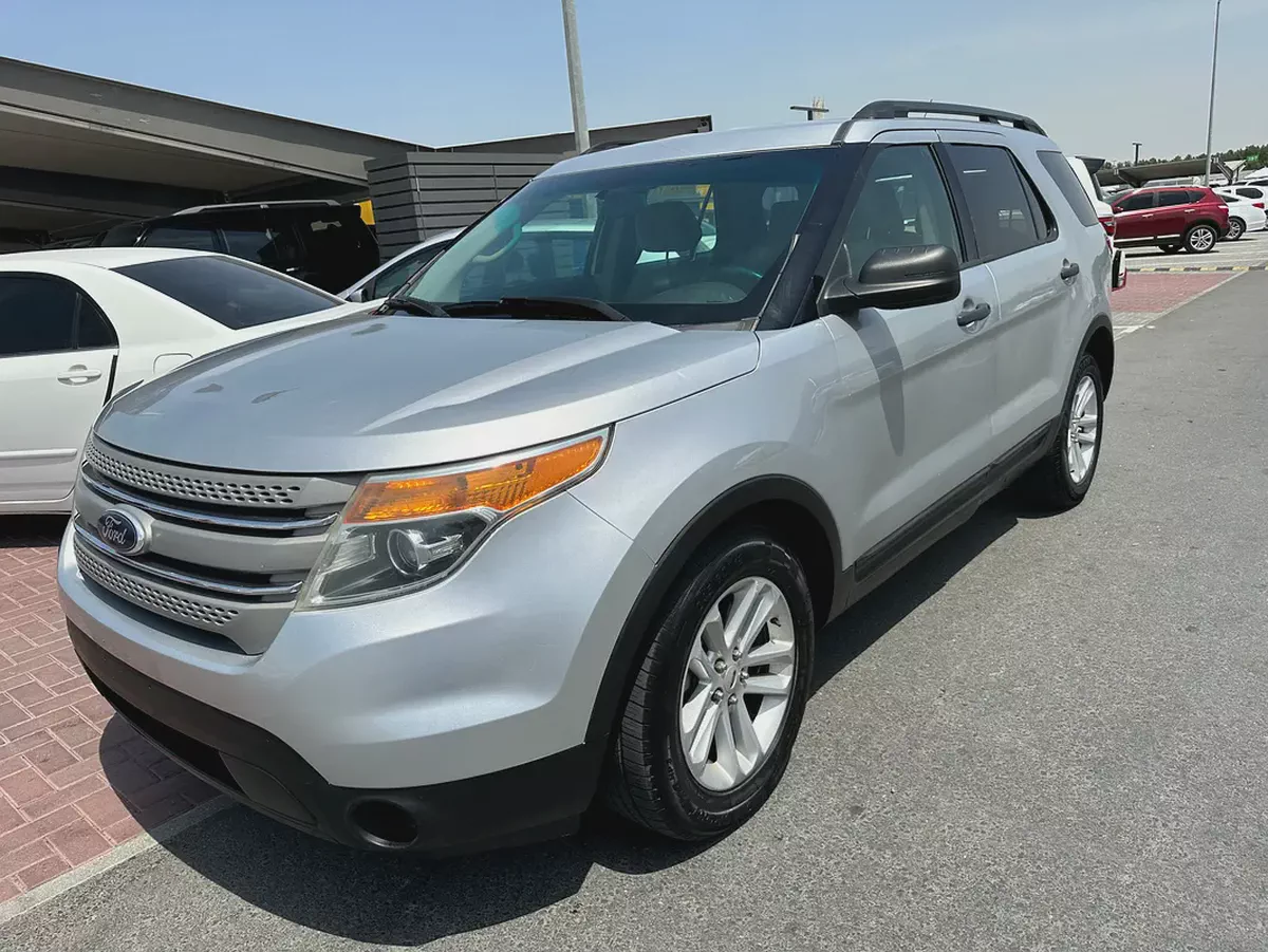 ford Explorer 2013 silver color GCC calen car-2-2