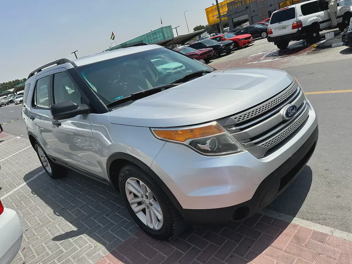 ford Explorer 2013 silver color GCC calen car-7-7