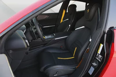 FERRARI PUROSANGUE 2024 - CARBON EDITION - FULLY LOADED - SERVICE CONTRACT -AMAZING CONDITION-8