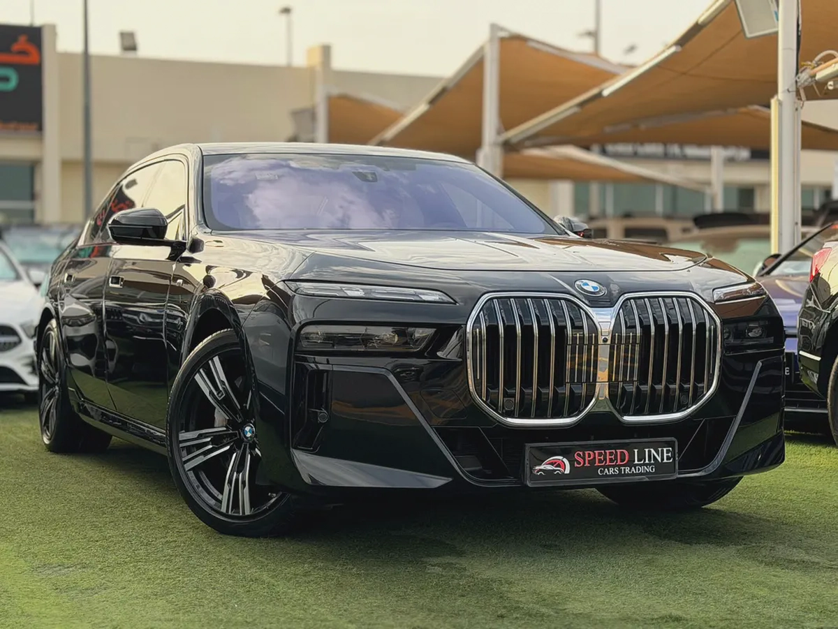 BMW 740i Master Class xDrive GCC Space Under warranty-2-2