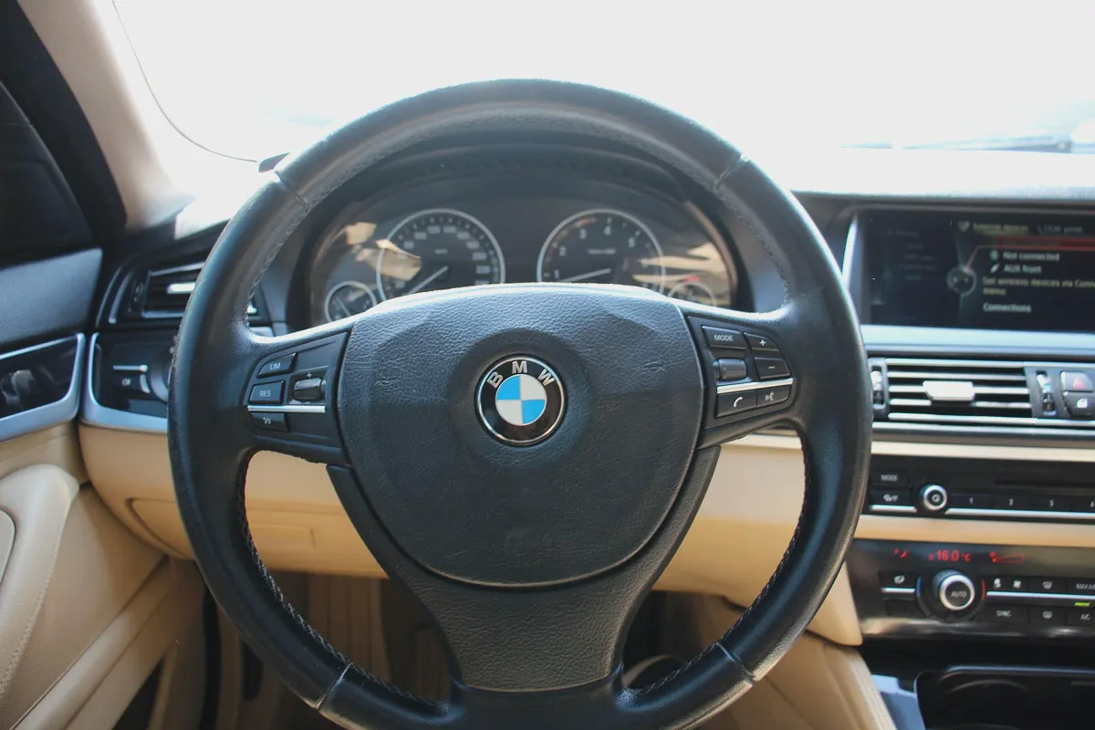 2015 BMW 535i GCC M-Kit (M5 Kit) Credit card payment accepted!-12-12