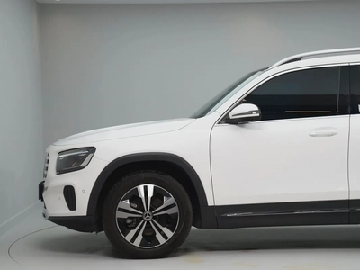 2023 Mercedes-Benz GLB 200 - LOW MILEAGE | PERFECT CONDITION-2