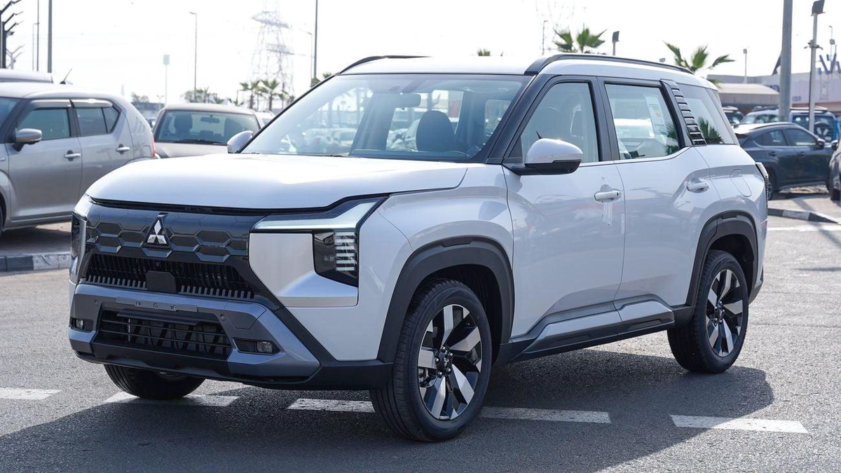Mitsubishi Destinator Brand New 2026 Mitsubishi Destinator Premium (N-DEST-PREM-P-26) 1.5L 7-Seater SUV GCC – Export Only-2-2
