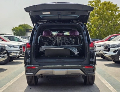 Lexus LX600 SIGNATURE || 3.5L V6 PETROL / RADAR / REAR ENTERTAINMENT SCREEN / HEADS UP DISPALY / COOL BOX (CODE-6