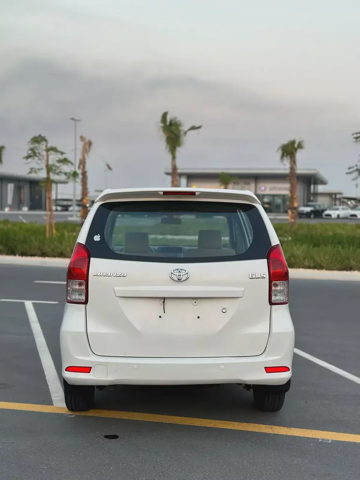 Toyota Avanza G 2015 GCC Specs - Reliable 7-Seater Family Car-5-5