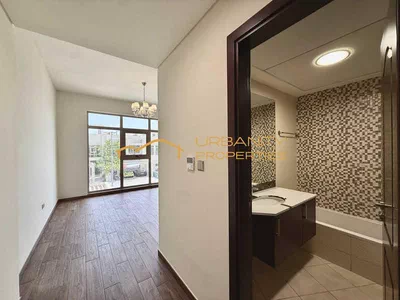Spacious 3BR + Maid Townhouse | Huge Backyard | Rooftop Access-4