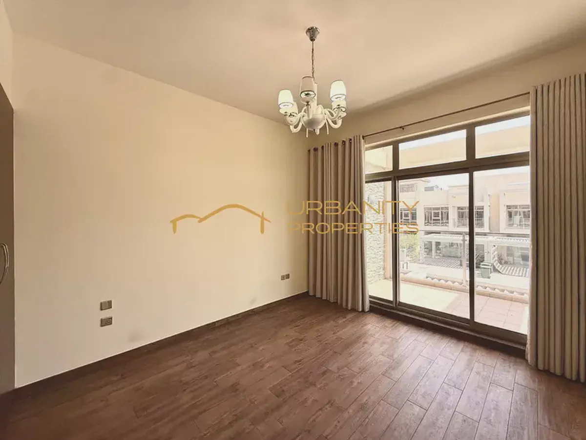 Spacious 3BR + Maid Townhouse | Huge Backyard | Rooftop Access-2-2