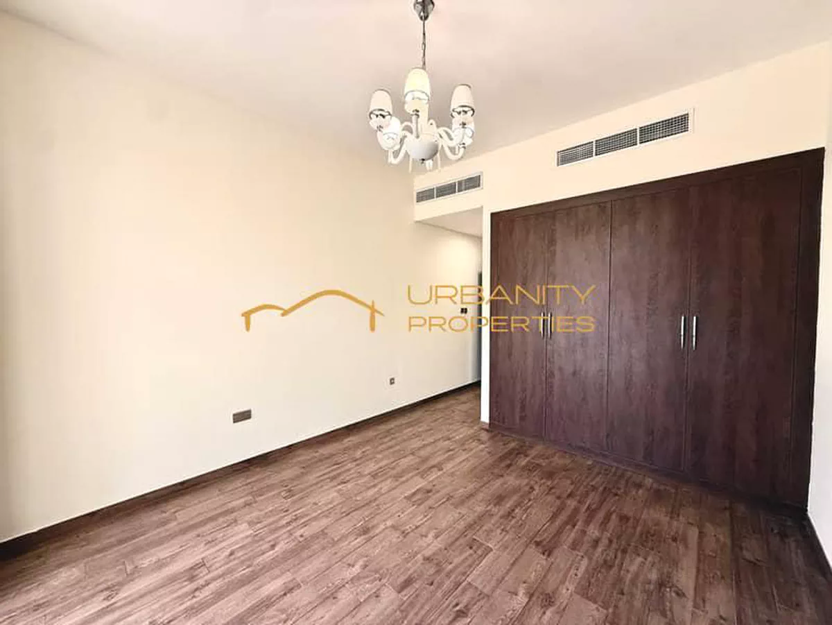 Spacious 3BR + Maid Townhouse | Huge Backyard | Rooftop Access-8-8