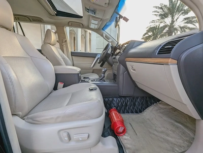 TOYOTA PRADO 2021 VXR ADVENTURE GCC V6 4.0L ACCIDENT FREE IN EXCELLENT CONDITION-3