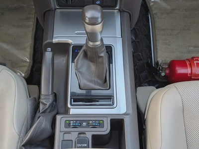 TOYOTA PRADO 2021 VXR ADVENTURE GCC V6 4.0L ACCIDENT FREE IN EXCELLENT CONDITION-10