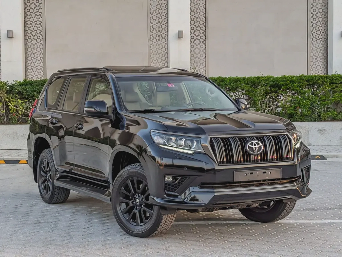 TOYOTA PRADO 2021 VXR ADVENTURE GCC V6 4.0L ACCIDENT FREE IN EXCELLENT CONDITION-19-19