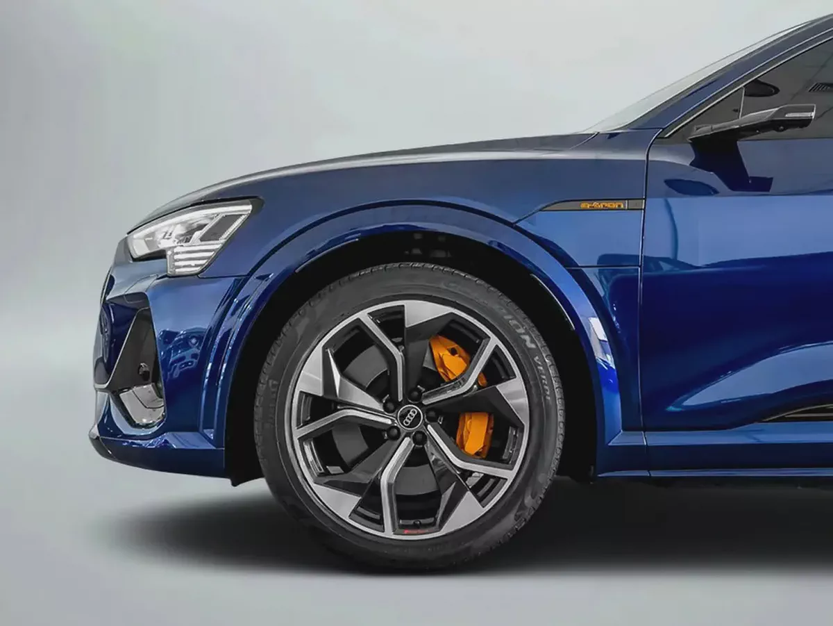 3,362 AED / 60 months | 0% DP | 2023 Audi E-Tron S / Battery Warranty and Service Pack-5-5