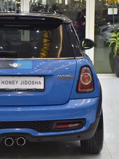 EXCELLENT DEAL for our Mini Cooper S ( 2013 Model ) in Blue Color GCC Specs-8