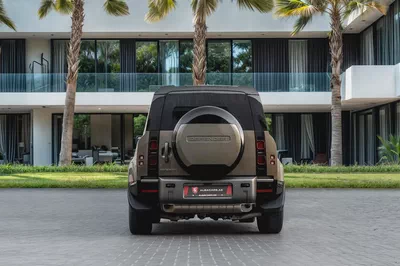 6,463 P.M |  Defender P300 | 0% Downpayment | Perfect Condition!-4
