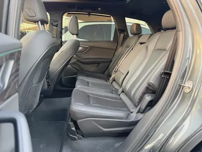 Audi Q7 55 TFSI quattro S line 2022 GCC Specs Free Paint-9