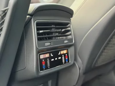 Audi Q7 55 TFSI quattro S line 2022 GCC Specs Free Paint-14