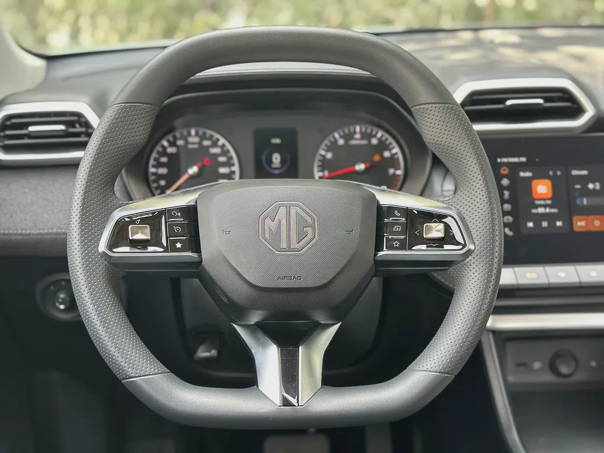 MG ZS Standard | Reliable Compact SUV | Only Export-13-13