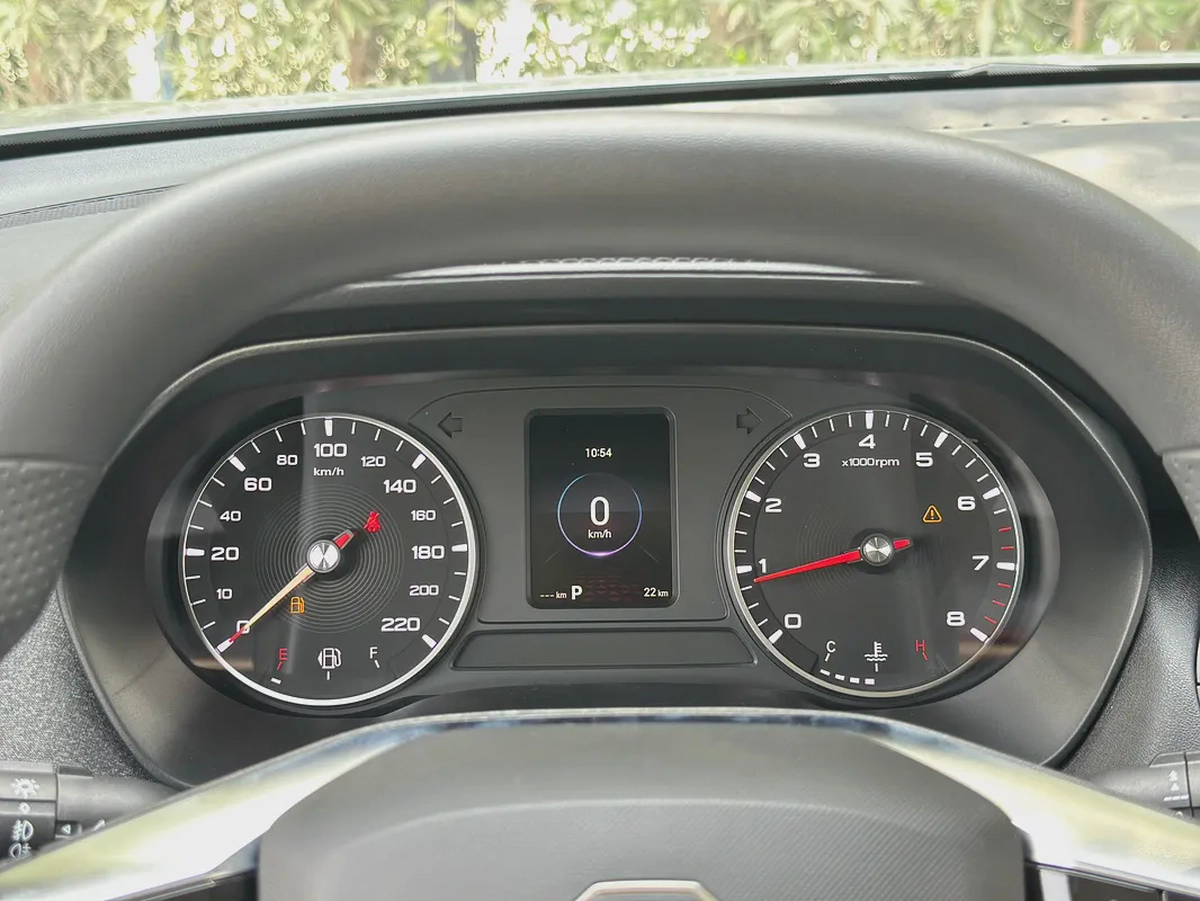 MG ZS Standard | Reliable Compact SUV | Only Export-18-18