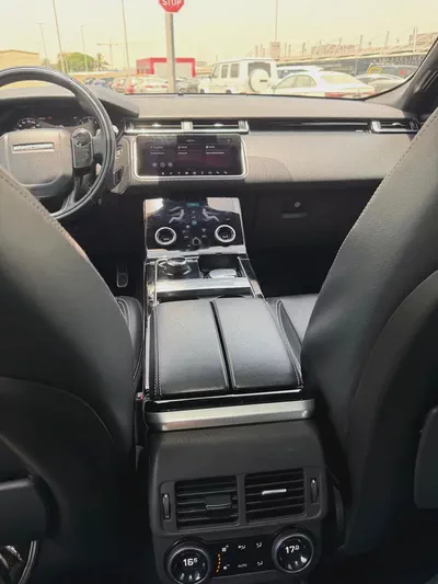2020 Land Rover Range Rover Velar R-Dynamic SE - GCC Specs - Pristine Condition-8