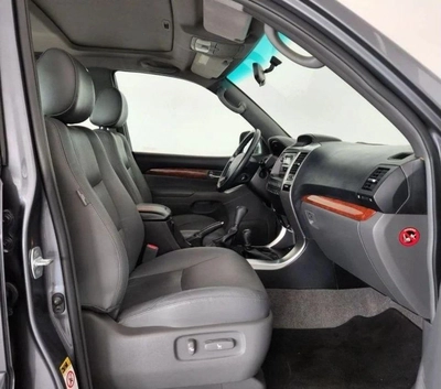 Toyota Prado VX TOP LTH LIMITED V6 4.0L 6CYL ORIGINAL CONDITION - COMPLETE AGENCY MAINTAINED A-6