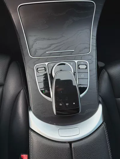 2015 Mercedes-Benz C-Class C200 | Japanese Specs | Pristine Condition-10