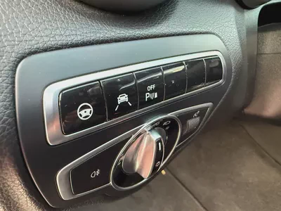 2015 Mercedes-Benz C-Class C200 | Japanese Specs | Pristine Condition-7