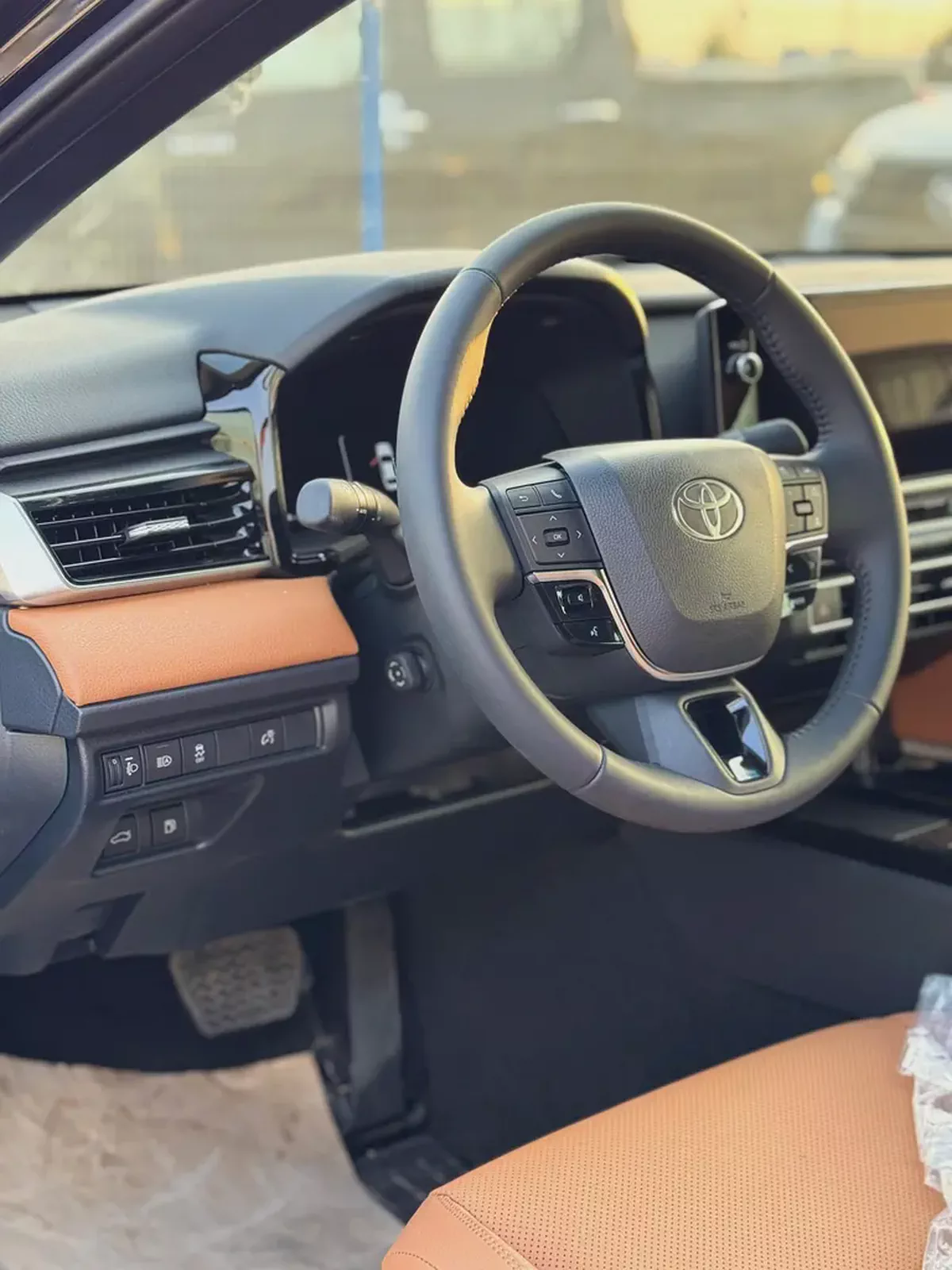 2025 Toyota Camry Limited - GCC Specs - Brand New!-5-5