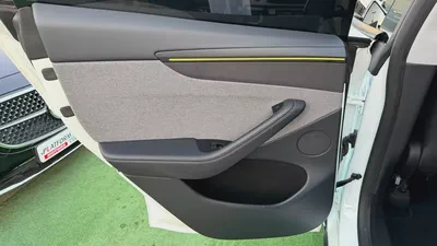 Tesla Model Y Long Range 2025 | GCC Specs | Original paint | under warranty-14