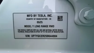 Tesla Model Y Long Range 2025 | GCC Specs | Original paint | under warranty-15
