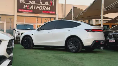 Tesla Model Y Long Range 2025 | GCC Specs | Original paint | under warranty-4