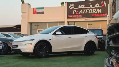 Tesla Model Y Long Range 2025 | GCC Specs | Original paint | under warranty-5