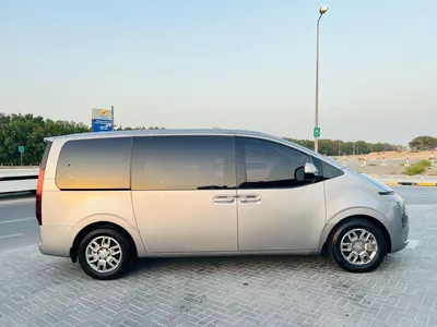 Hyundai Staria 11 SEAT-24
