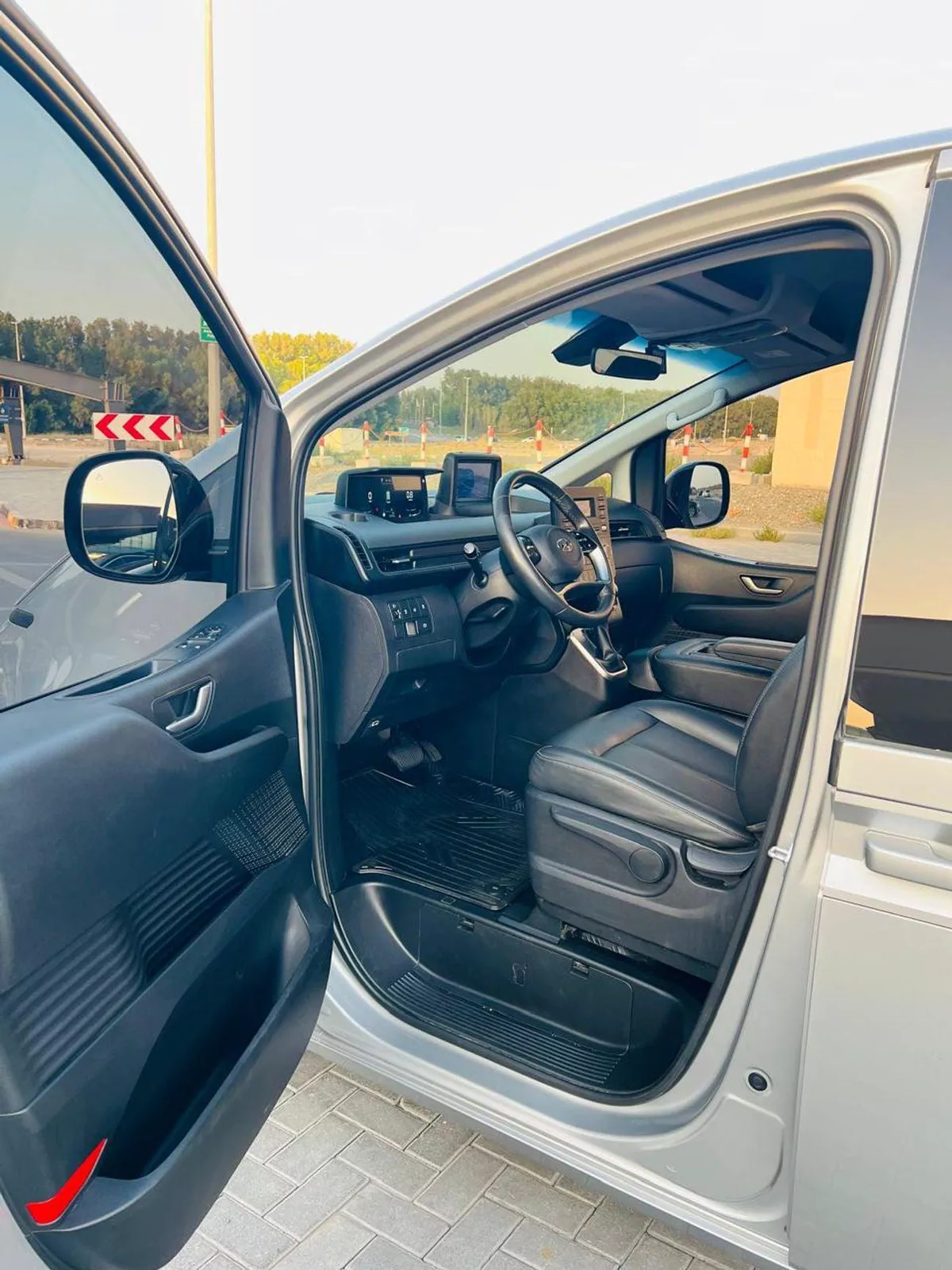 Hyundai Staria 11 SEAT-7-0