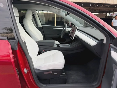 2025 Tesla Model Y Long Range - American Specs - Dual Motor AWD-5