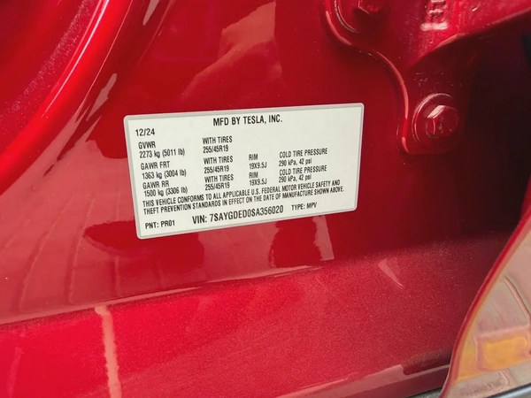 2025 Tesla Model Y Long Range - American Specs - Dual Motor AWD