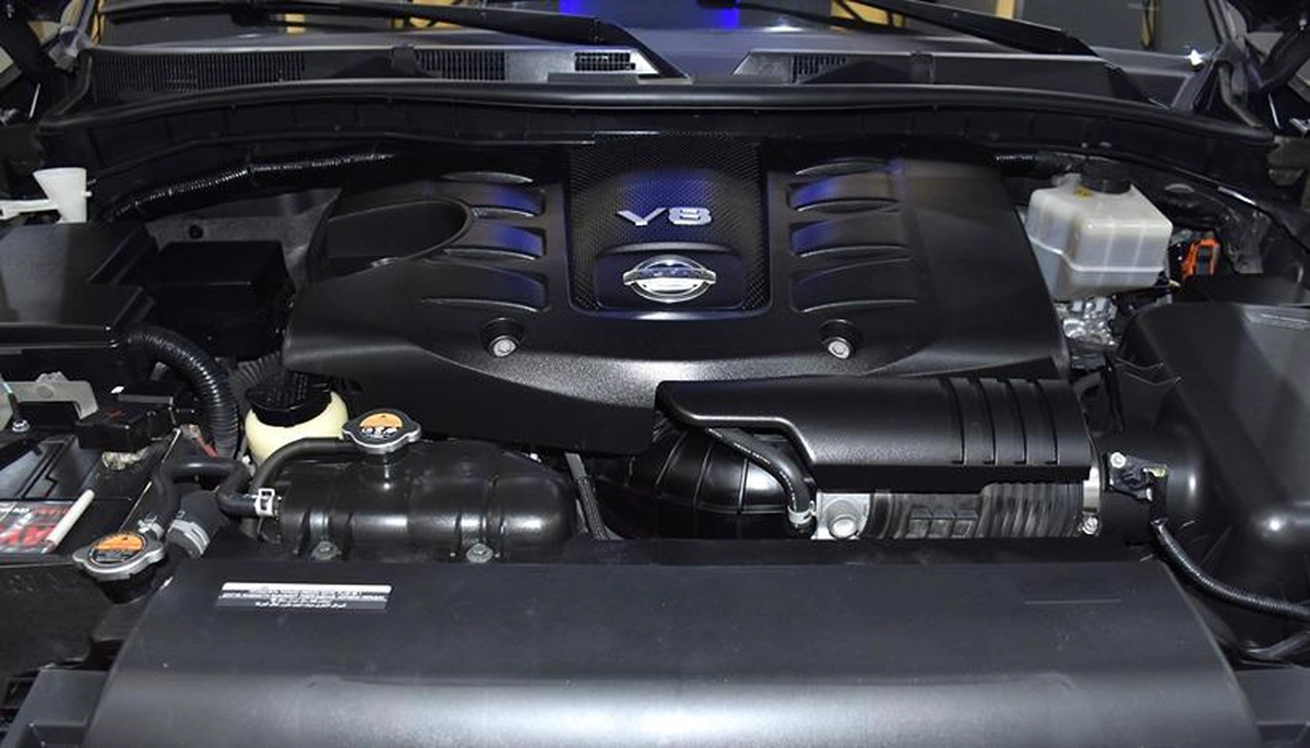 Nissan Patrol Titanium V8 ( 2018 Model ) in Grey Color GCC Specs-10-10