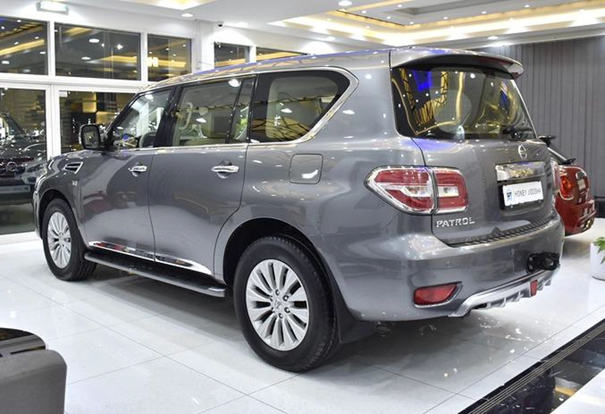 Nissan Patrol Titanium V8 ( 2018 Model ) in Grey Color GCC Specs