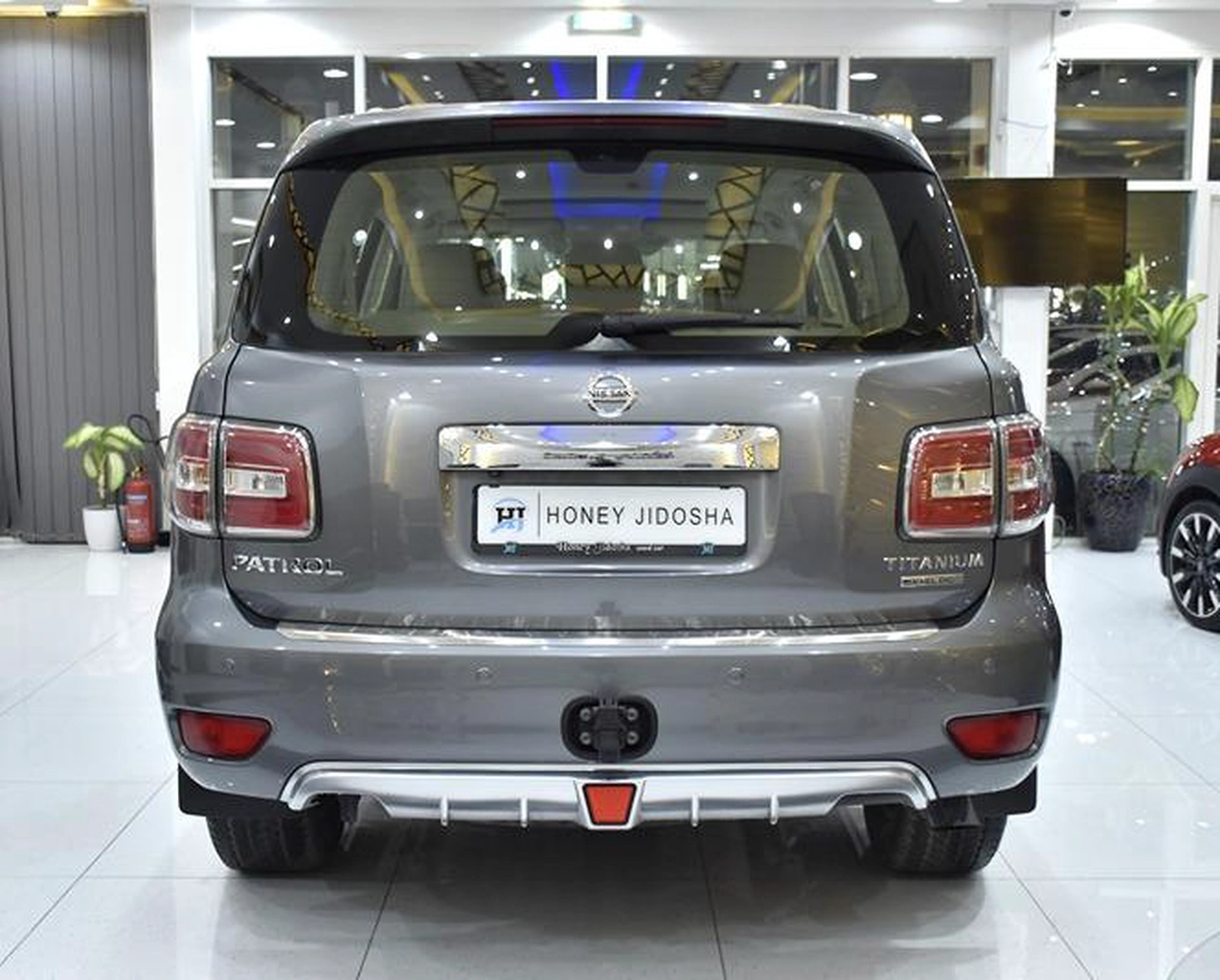 Nissan Patrol Titanium V8 ( 2018 Model ) in Grey Color GCC Specs-11-11