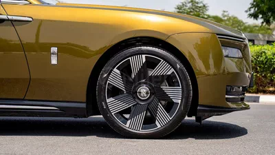 Rolls Royce Spectre STANDARD STD-4