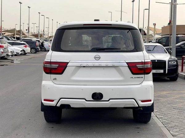 Nissan Patrol LE Platinum 2022 - GCC Specs - Excellent Condition
