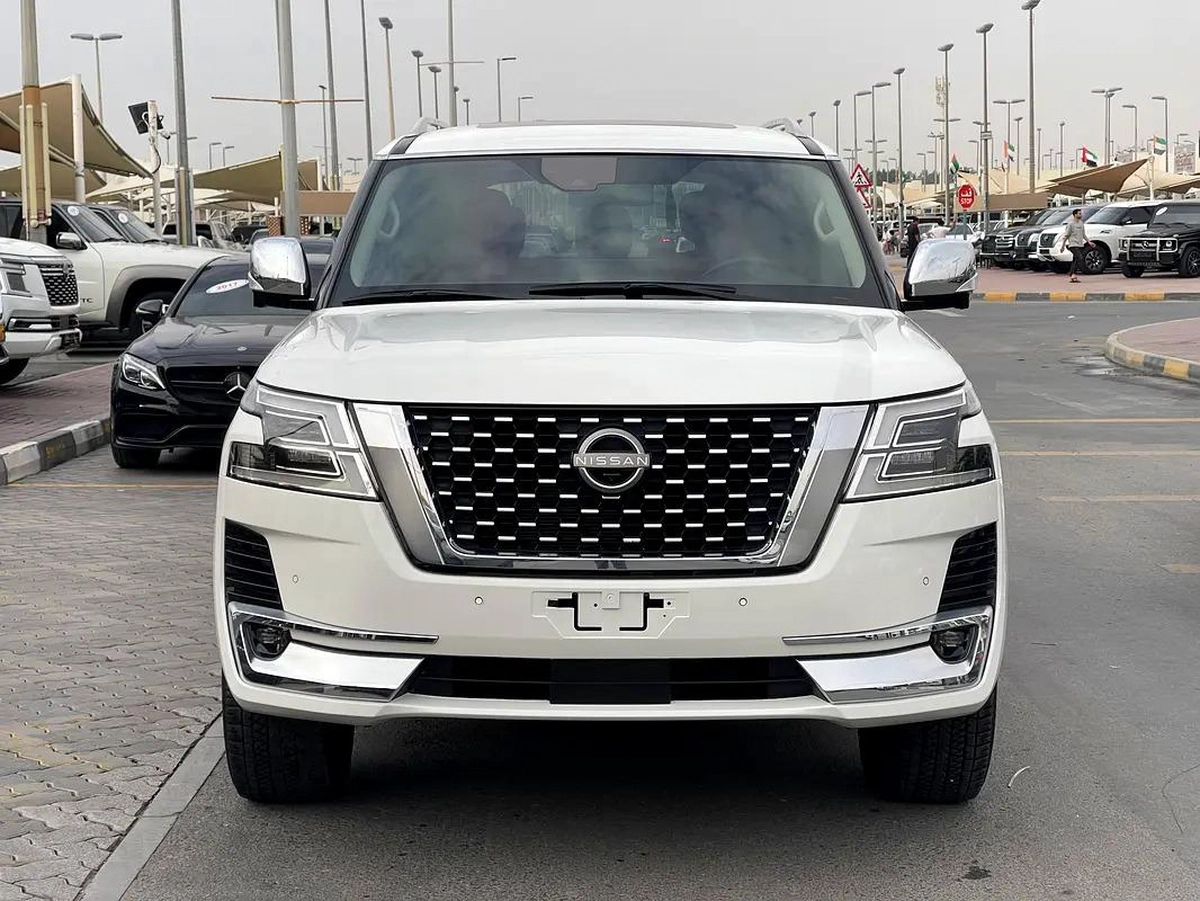 Nissan Patrol LE Platinum 2022 - GCC Specs - Excellent Condition-16-16