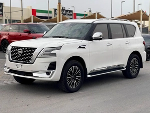Nissan Patrol LE Platinum 2022 - GCC Specs - Excellent Condition