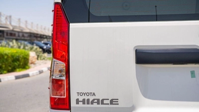 Toyota Hiace-9