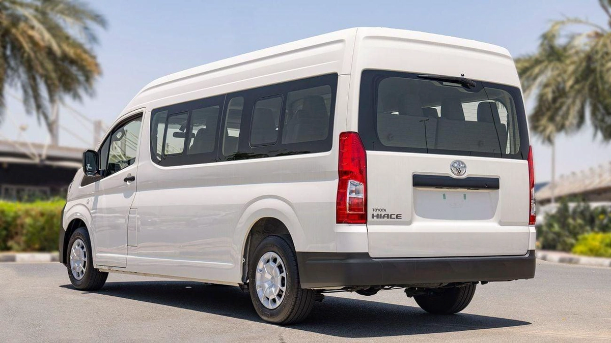Toyota Hiace-4-4