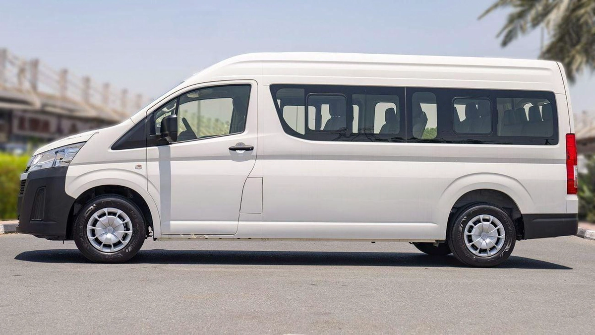 Toyota Hiace-23-23