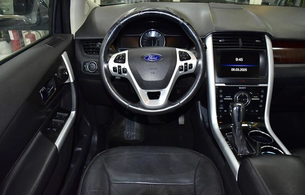 Ford Edge Limited AWD ( 2014 Model ) in Dark Brown Color GCC Specs