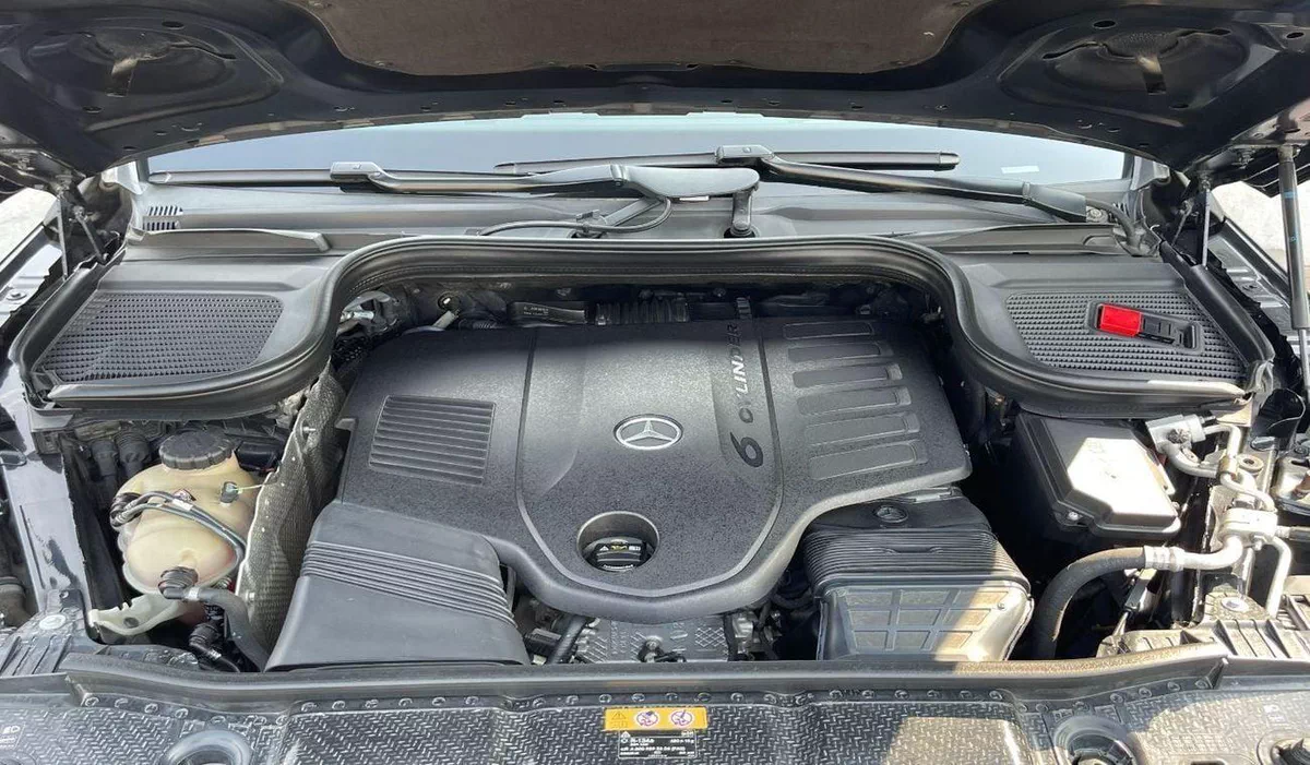 Mercedes Benz GLE 450 AMG  4MATIC 3L-6CYL GCC -GARGASH ENTERPRISES-11-0
